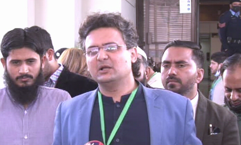 PTI's Senator Faisal Javed speaks to media outside the Supreme Court. — DawnNewsTV