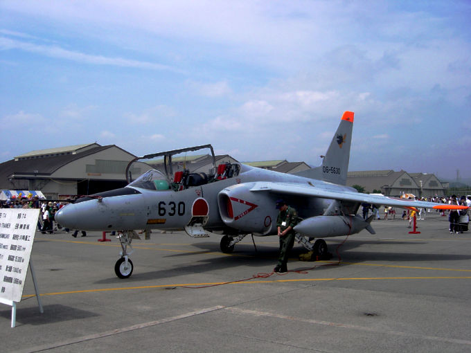 T-4Training_aircraft01.jpg