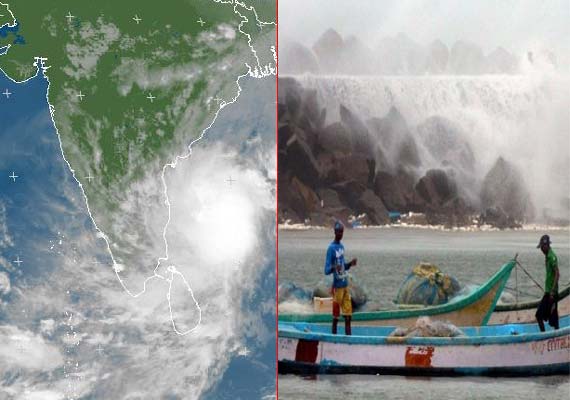 Cyclone-Phailin29072.jpg