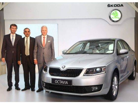 new-skoda-octavia-india-unveil-560x420-09082013_560x420.jpg