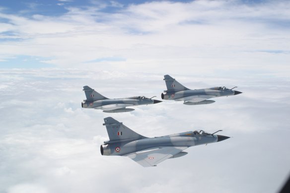 mirage-2000-formation.jpg