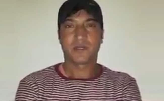 lgcri6g_kashmir-police-resign_625x300_21_September_18.jpg