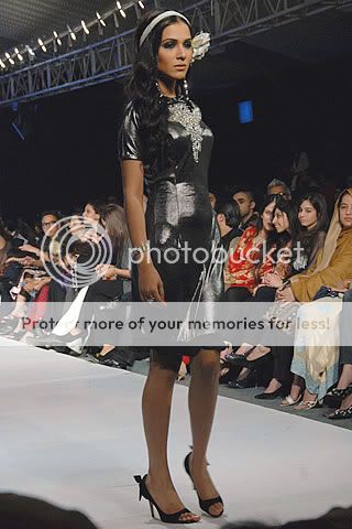 hoorain_pfdc_fashion_week_10.jpg