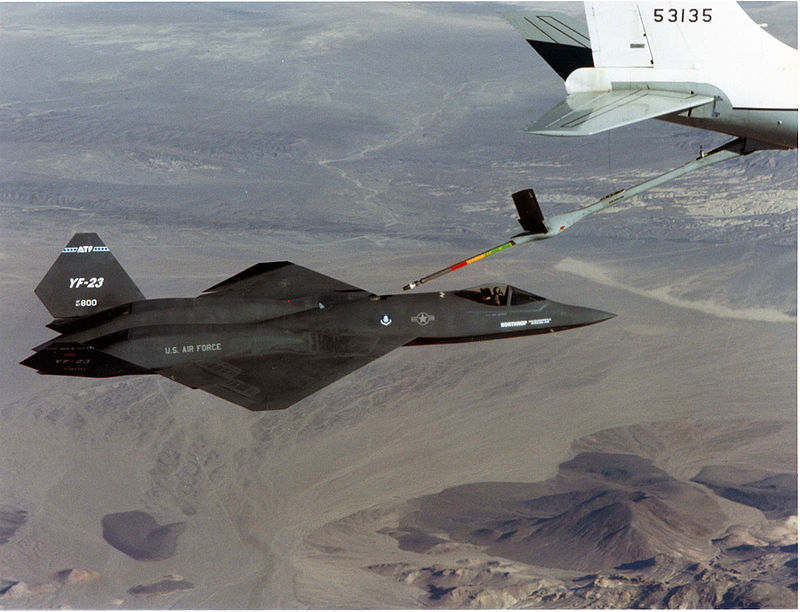 800px-YF-23_refueling.jpg