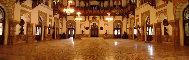 800px-Laxmi_Vilas_Palace_Darbar_Hall.jpg