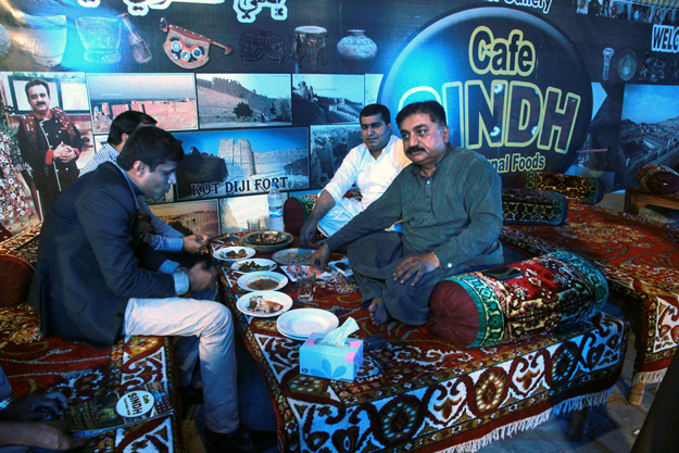 sindh-cafe-4-1526240104.jpg