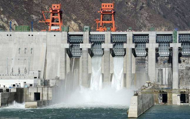 china-dam-story_647_100116012120.jpg