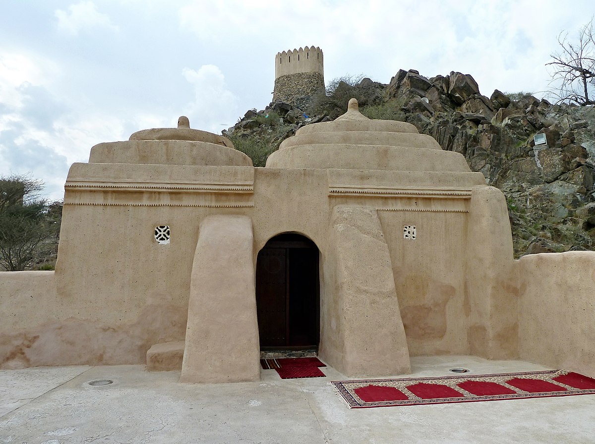 1200px-2011-0209-Al_Badiyah_Mosque.jpg