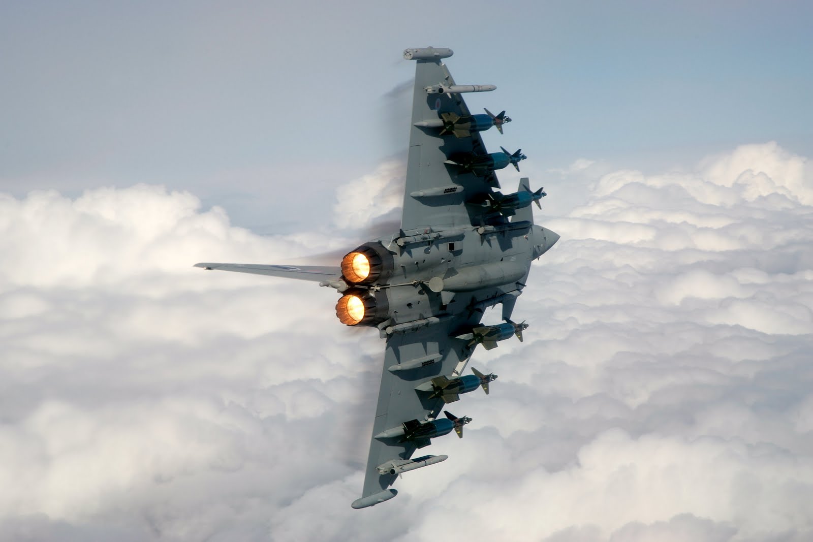 Eurofighter%2B-%2BWeapons-705398.jpg