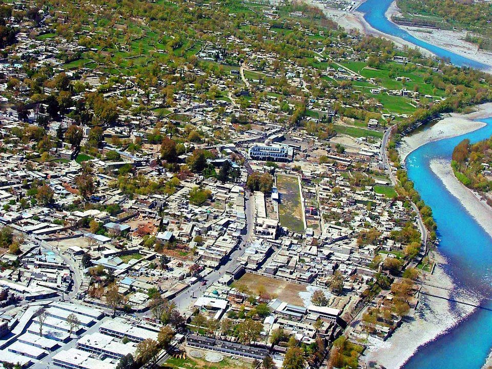 Amazing-Birds-Eye-view-of-Gilgit-city.jpg