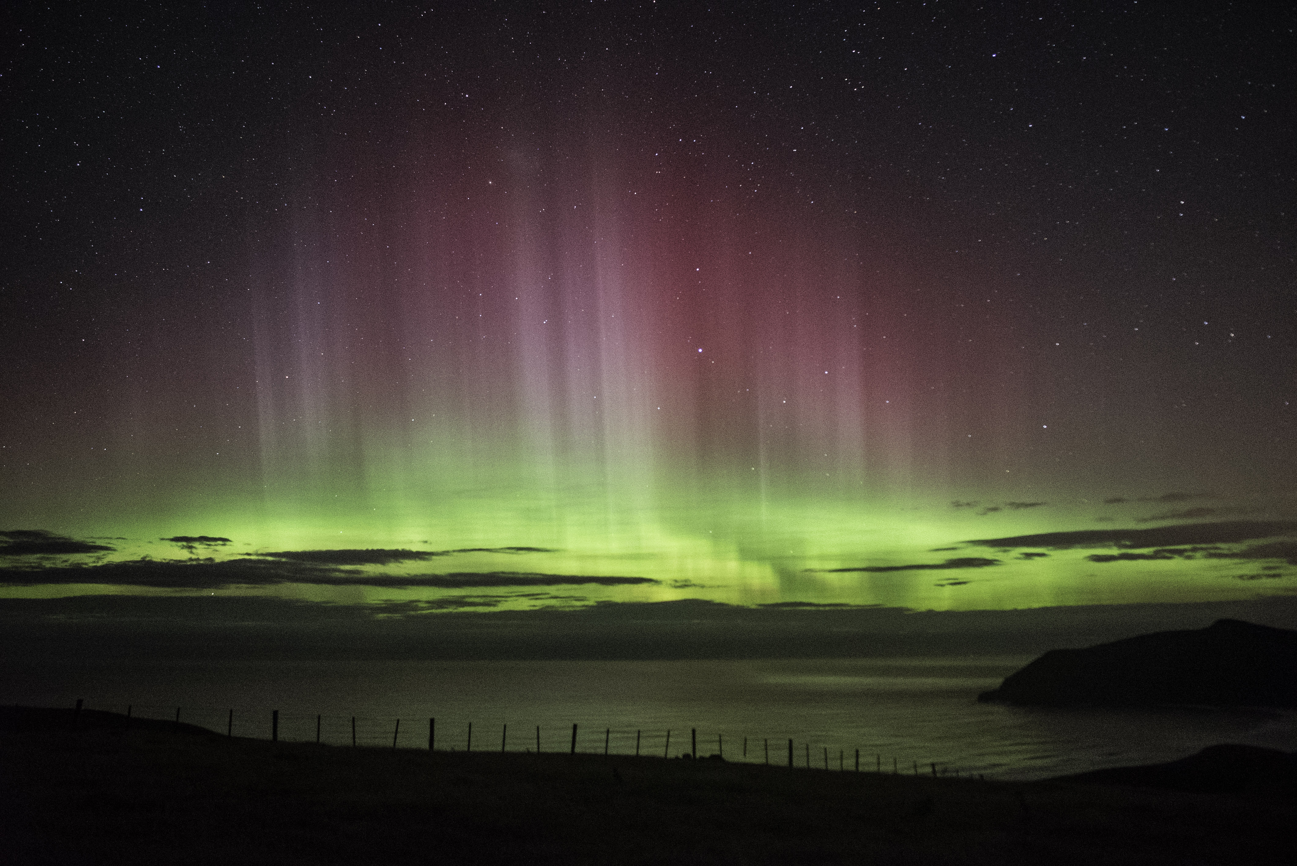 180518102533-aurora-australis-new-zealand.jpg