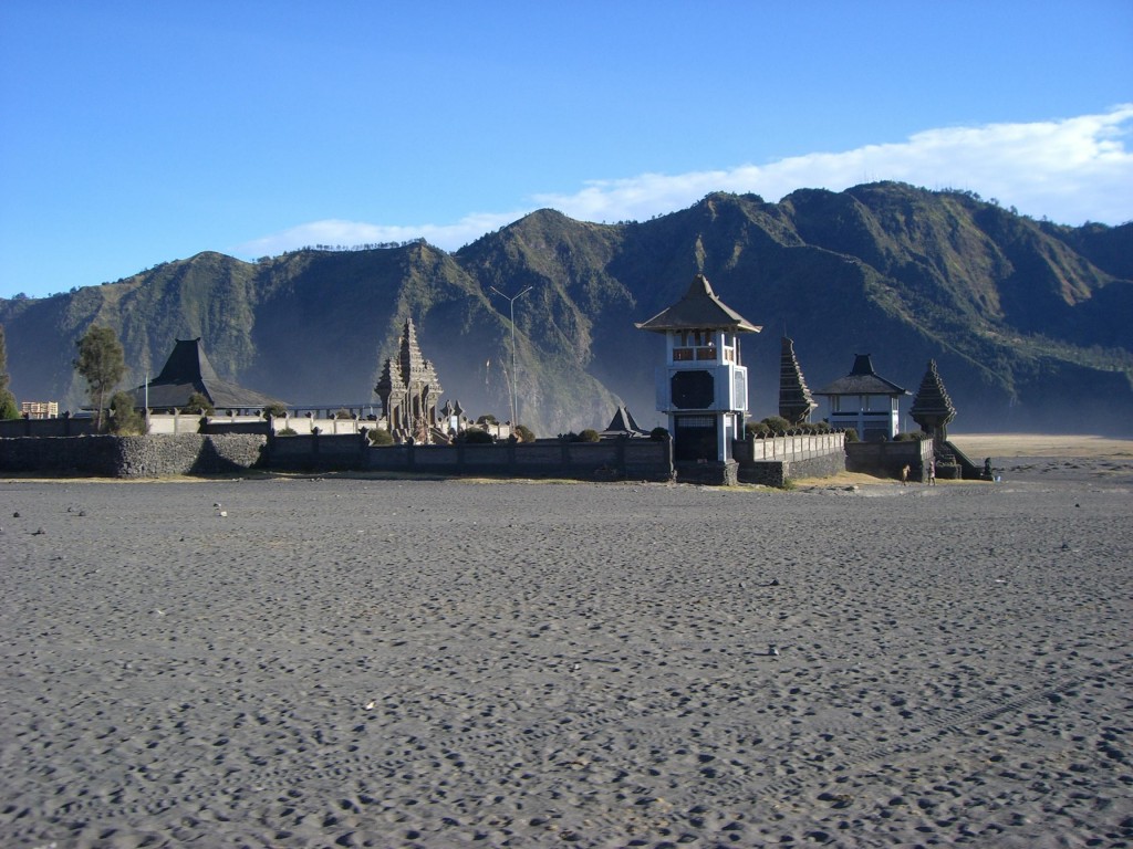 Wisata-Gunung-Bromo-Jawa-Timur.jpg