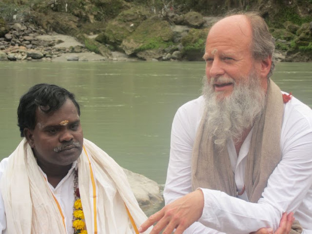 meditation-retreat-rishikesh-thom-knoles-pandit-baskaran.jpg