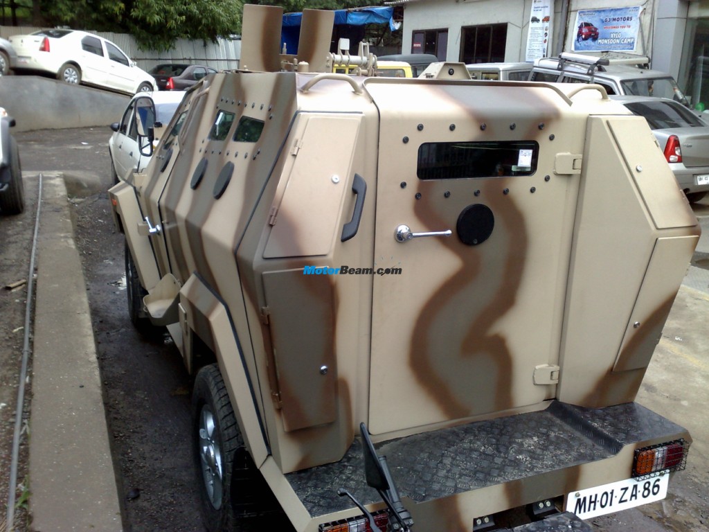 Mahindra_Marksman_Rear.jpg