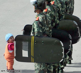 t1home.child.troops.afp.jpg