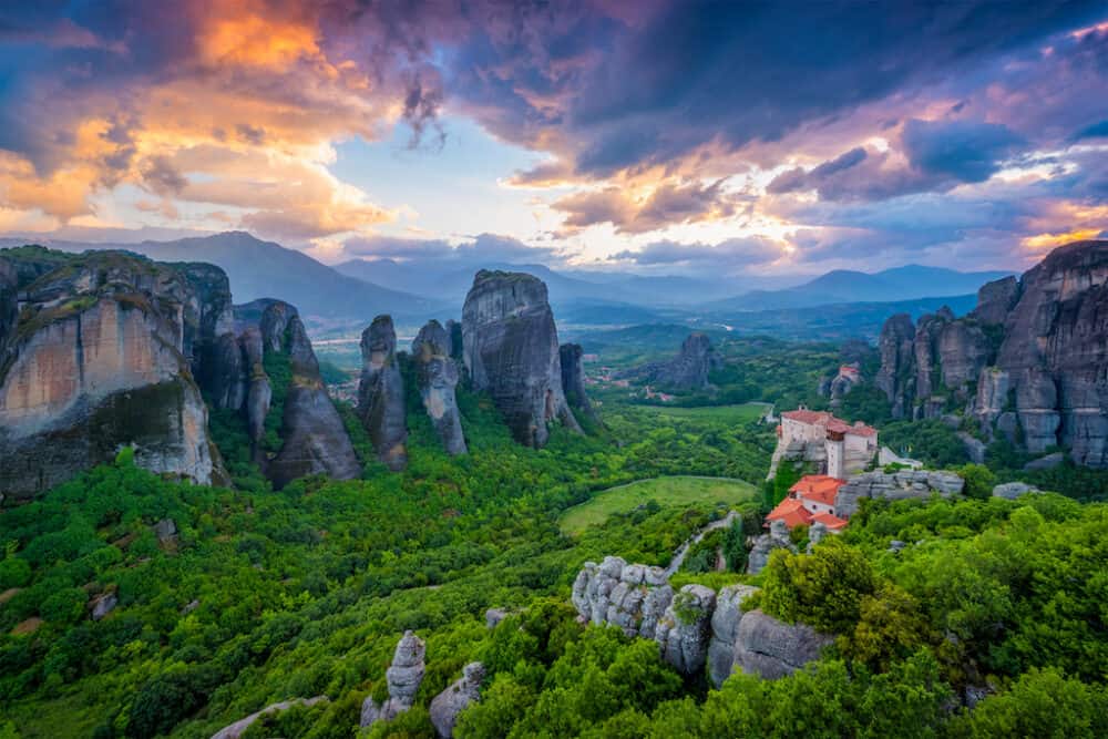 Meteora-Greece-1000x667.jpg