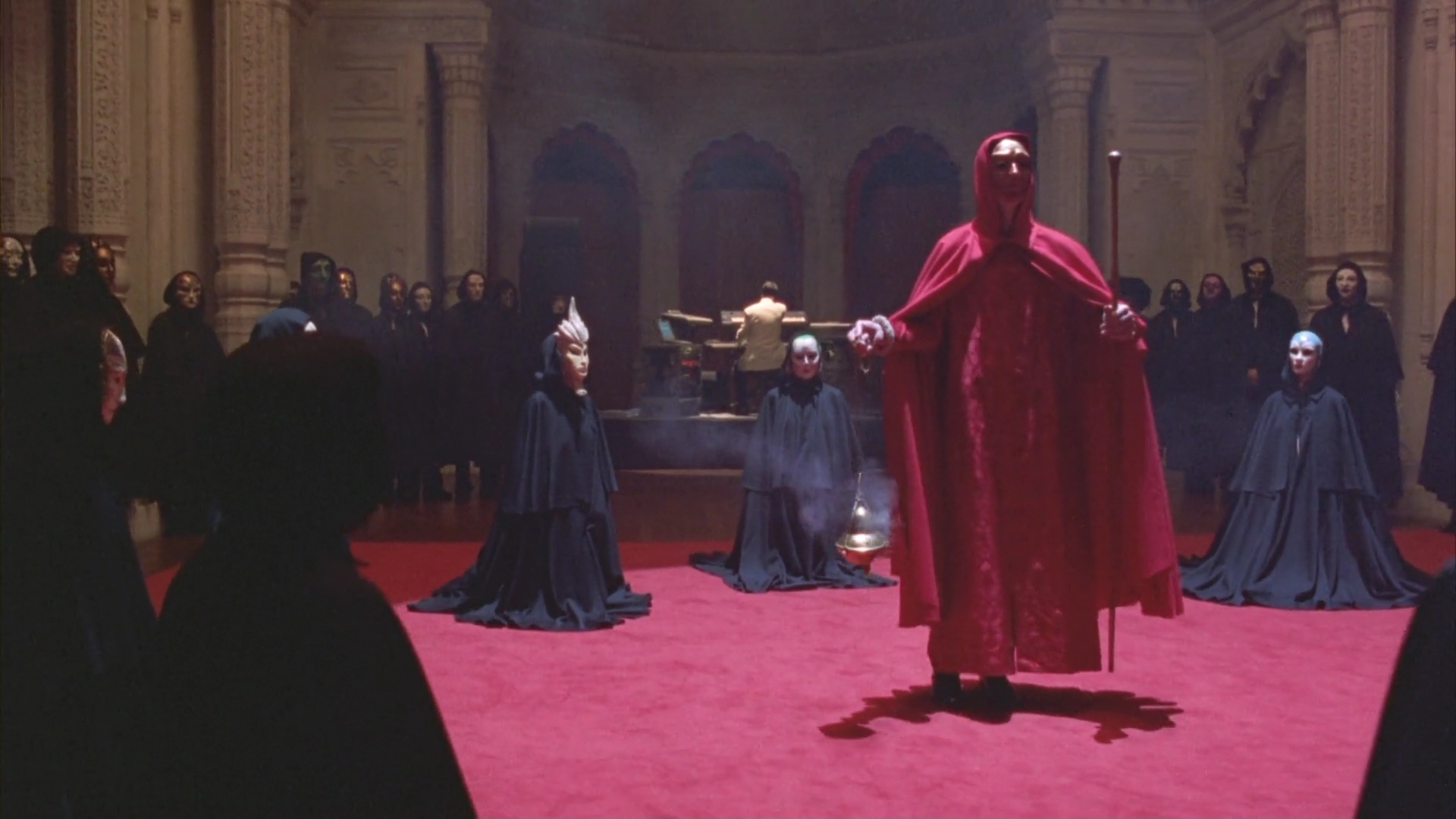 Eyes-Wide-Shut-2.jpg