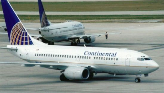 b737_05.jpg