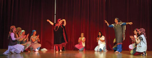 PAGE-HIMACHAL-PERFORMANCE-IMG_2327.jpg