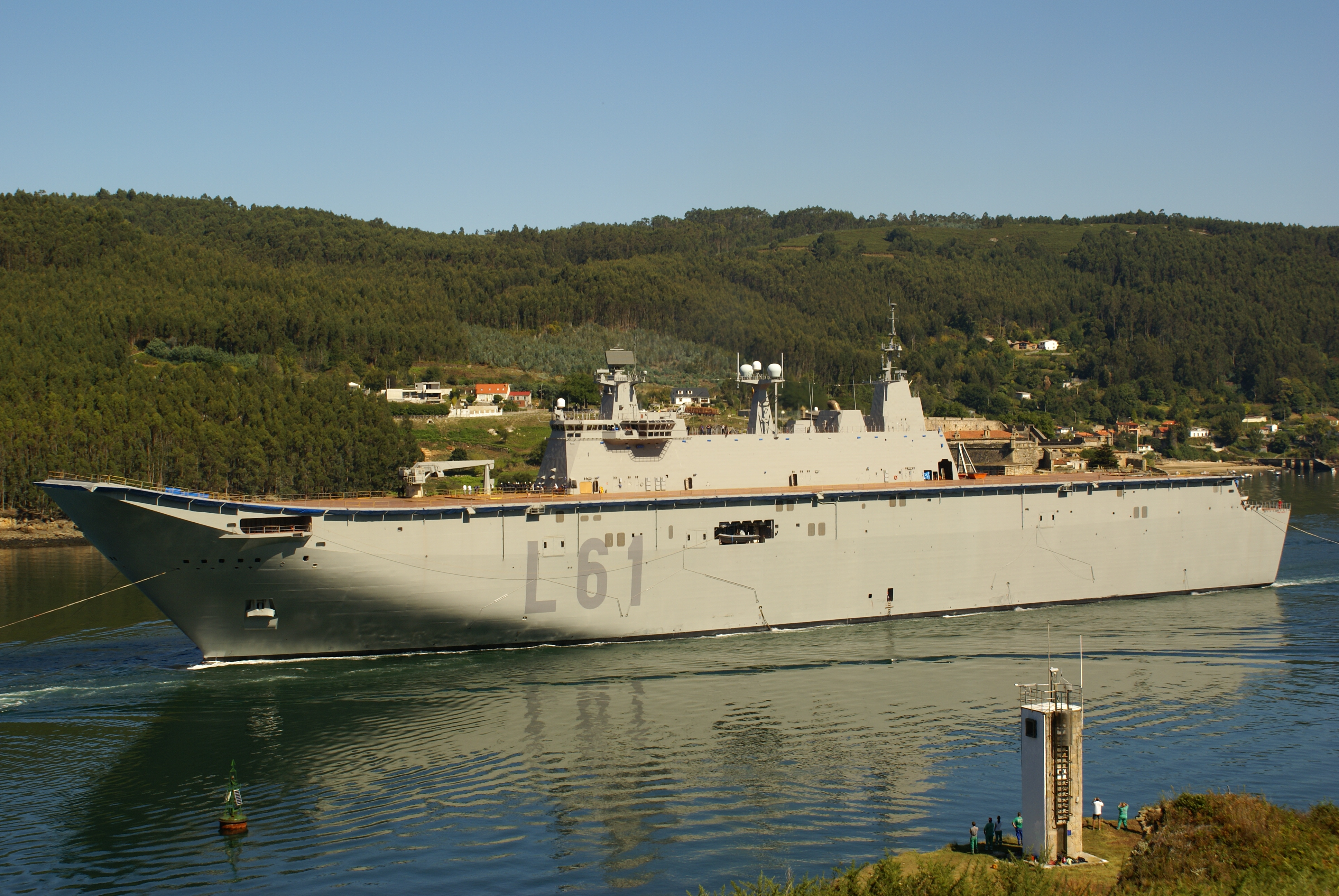 LHD_Juan_Carlos_I_(L-61)-02.jpg