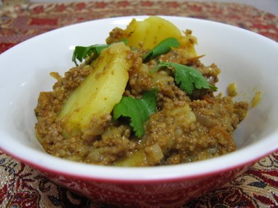 130407,xcitefun-1aloo-keema-1.jpg