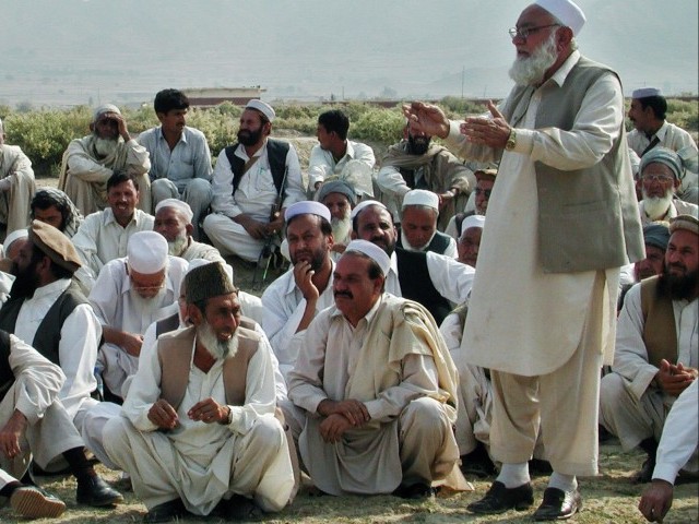 718475-jirga-1402087022-958-640x480.jpg