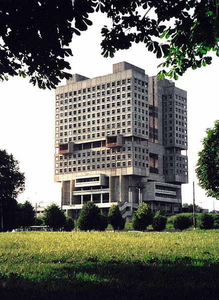 436px-Dom_sovetov.jpg