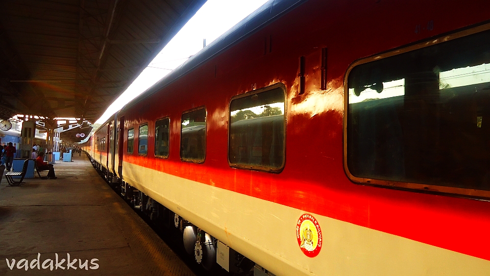 SBC-Rajdhani-LHB-Rake.jpg