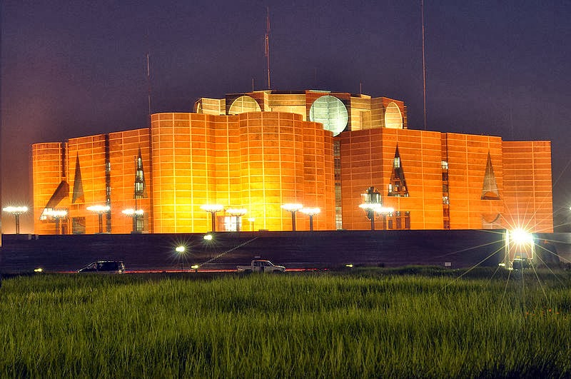 800px-National_Parliament_of_Bangladesh_at_night.jpg