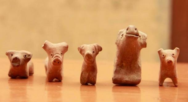 Clay-toys-found-in-Rakhigarhi.jpg