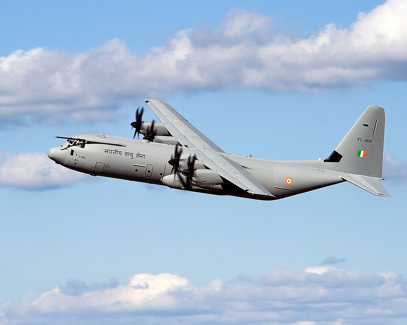 India+C-130J+first+flight-4b-735823.jpg