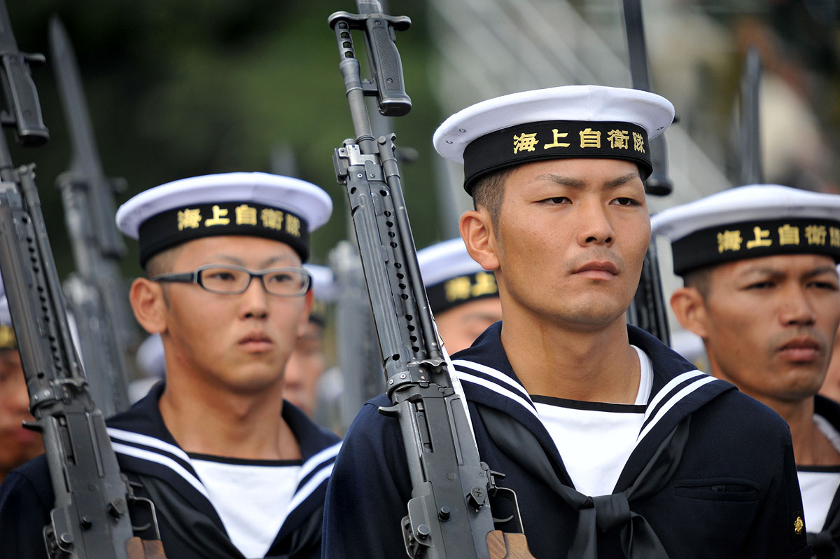 jsdf_navy_parade_2.jpg