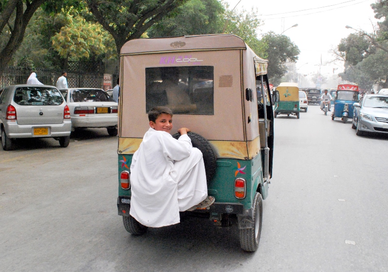 Child-on-rickshaw-quetta-Naseem-James.jpg