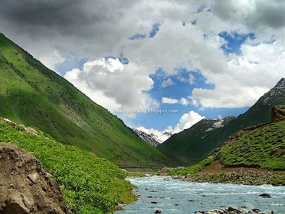 A+place+name+Paras+in+kaghan+valley.jpg