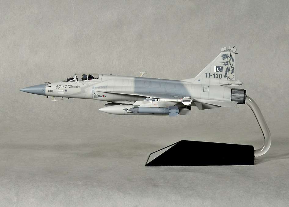 jf1701r2.jpg