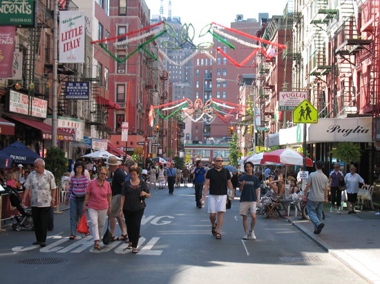 new-york-street-in-little-italy-picture.jpg