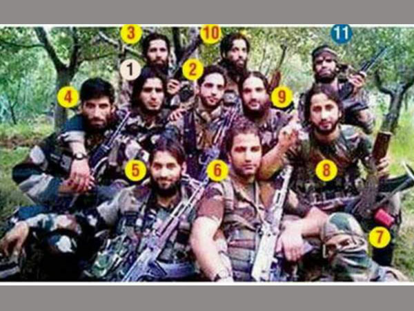 burhan-wani-army-1525688190.jpg