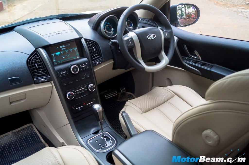 Mahindra-XUV500-Automatic-Interiors.jpg