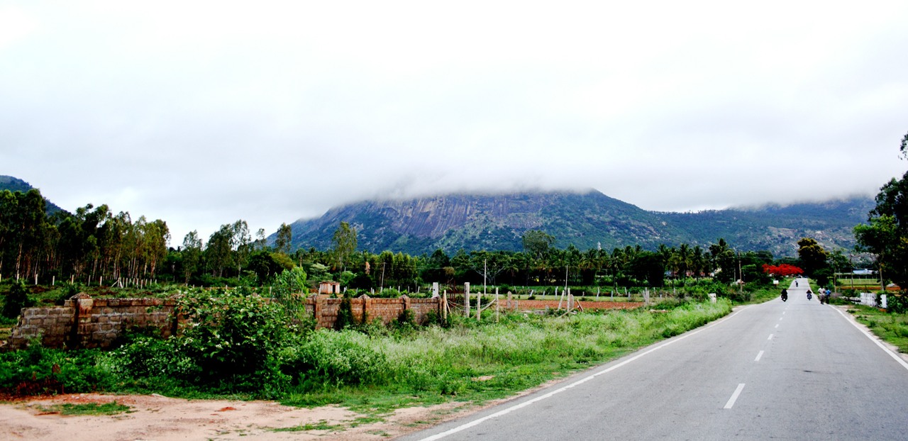 Nandi-hills-reach-road.jpg