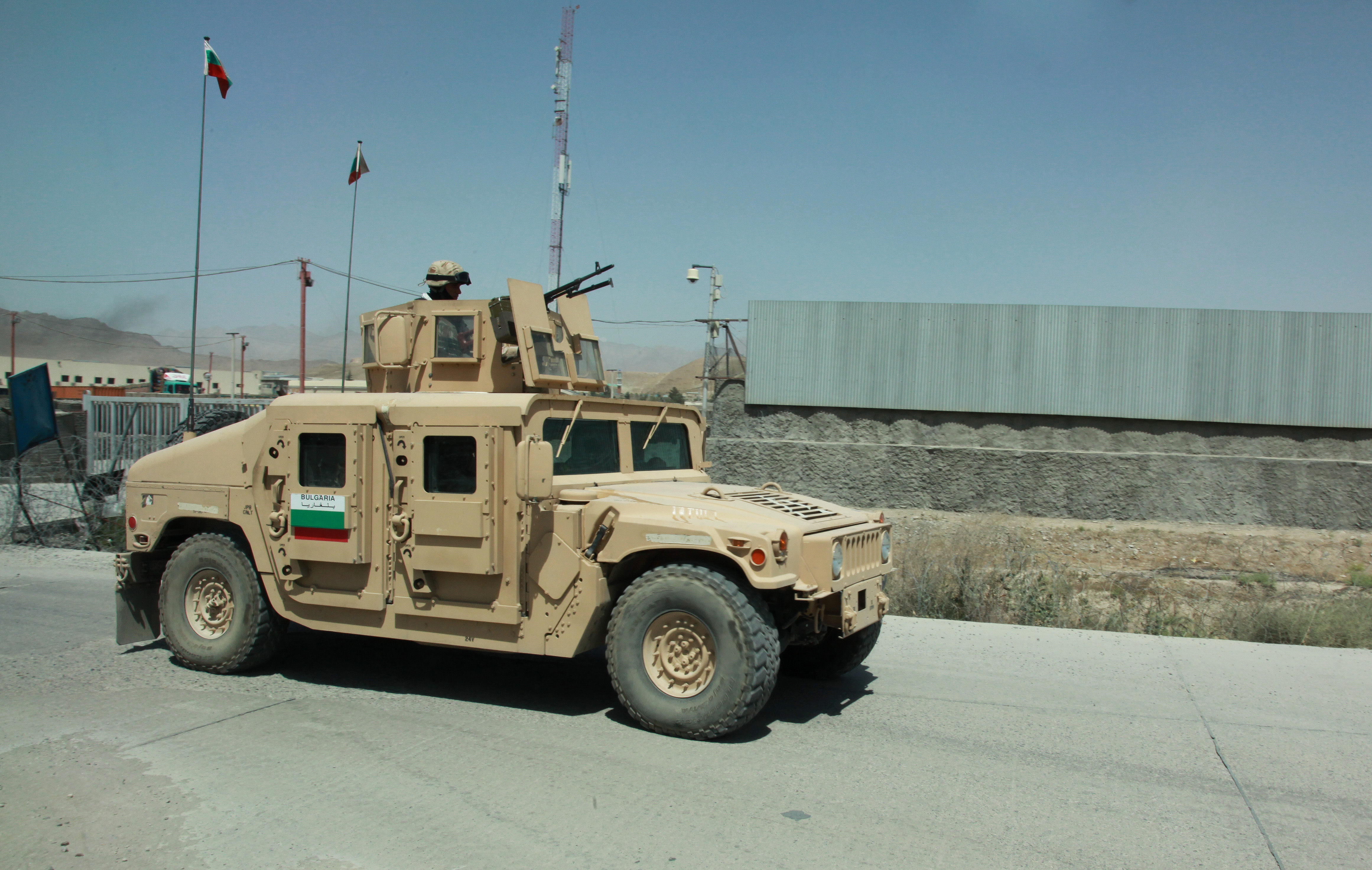 Bulgarian_M1114_HMMWV_in_Kabul.JPG