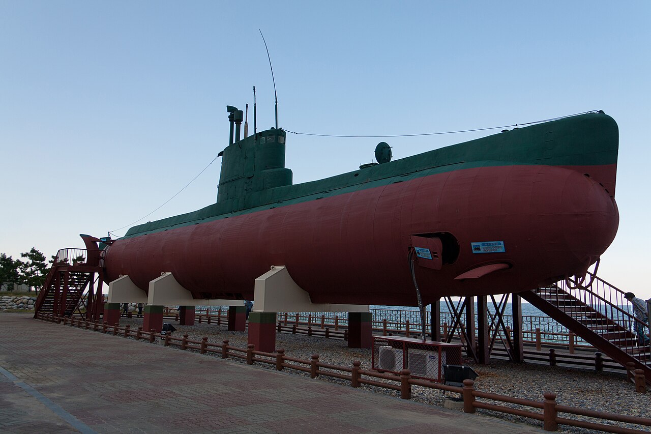 1280px-Gangneung_sub_8990.jpg