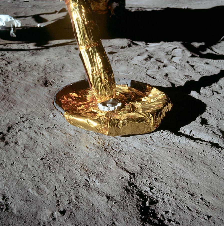 lunar-lander-feet.jpg