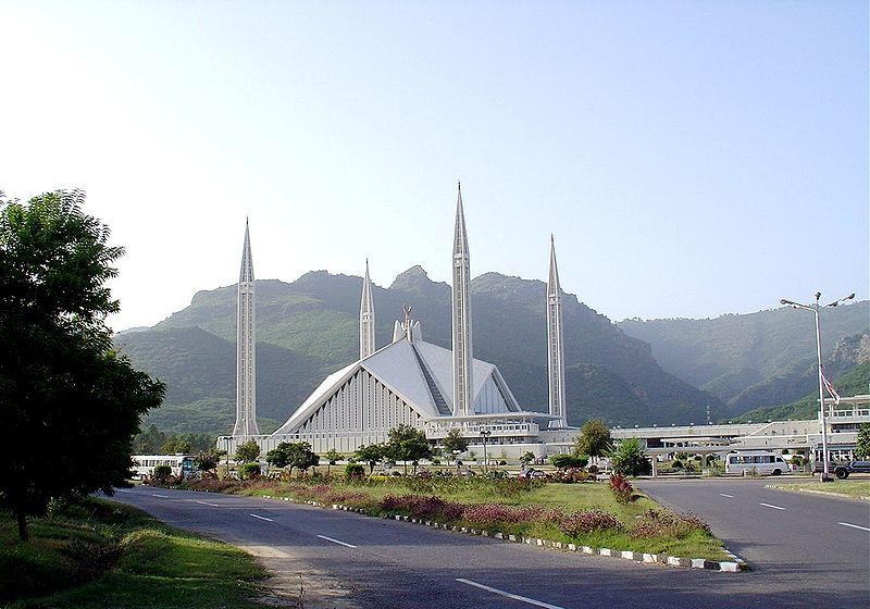 800px-Faisal_mosque2.jpg