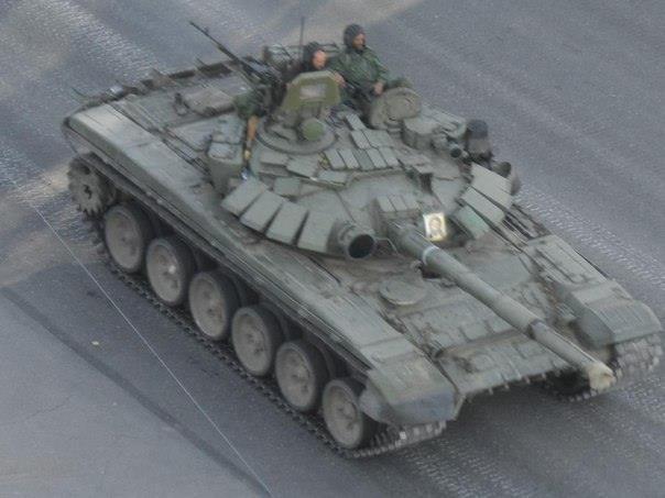 000a%20T-72BM-027.jpg