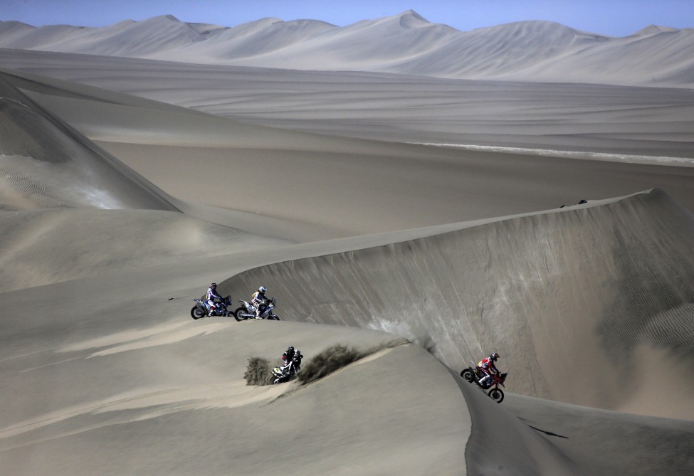 reuters_peru_dakar_rally_06Jan13-975x669.jpg