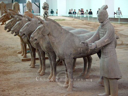 xian-terra-cotta-warriors-40114113647330.jpg