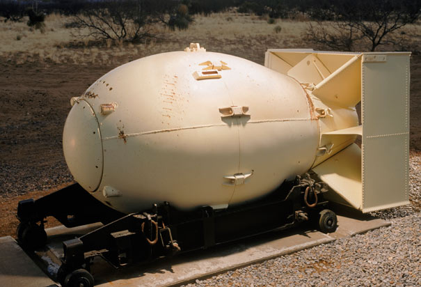 fat-man-atomic-bomb-replica.jpg