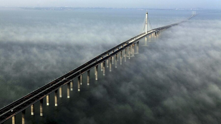 china_bridge_wide-3d8613a87252c2e1bd468c217ab9319ab4a85c38-s900-c85.jpg