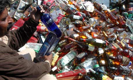 Confiscated-alcohol-in-Ka-007.jpg