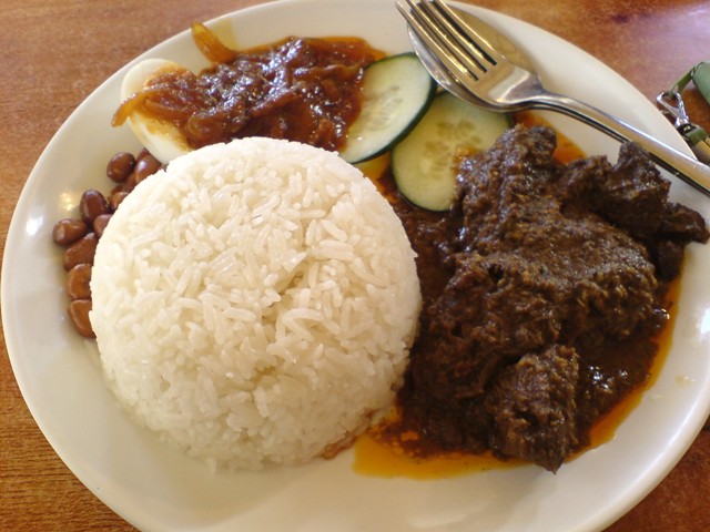 selera-nasi-lemak-with-beef-rendang-copy.jpg